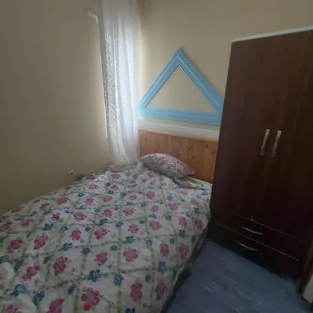 Antalya/konyaalti/liman Mahallesinde * Antalia